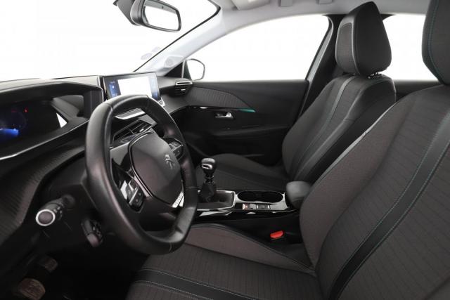 Peugeot 208 image 9