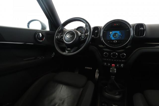 Mini Countryman image 9