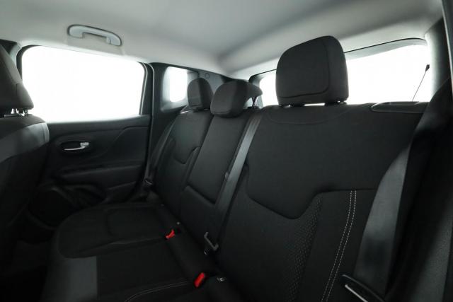 Jeep Renegade image 2