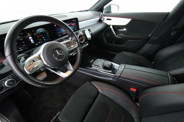 Mercedes Benz Cla image 6