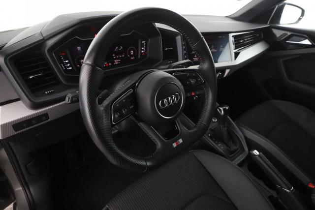 Audi A1 Sportback image 1