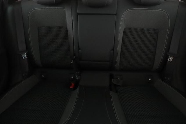Opel Astra Sports Tourer image 6