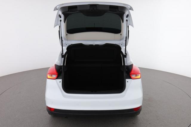 Ford Focus image 6