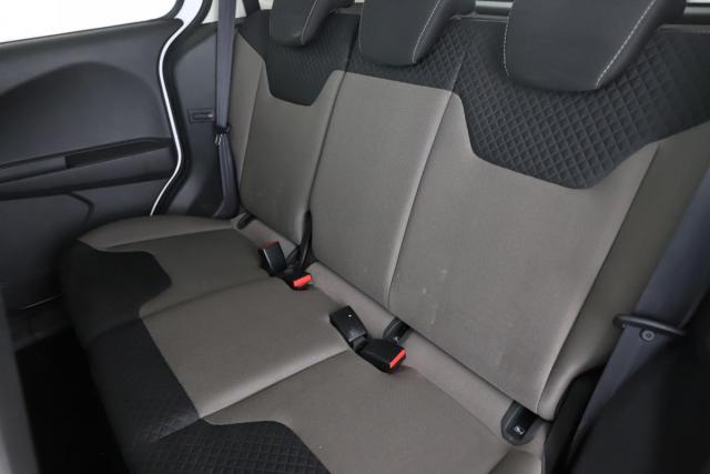 Ford Tourneo image 2