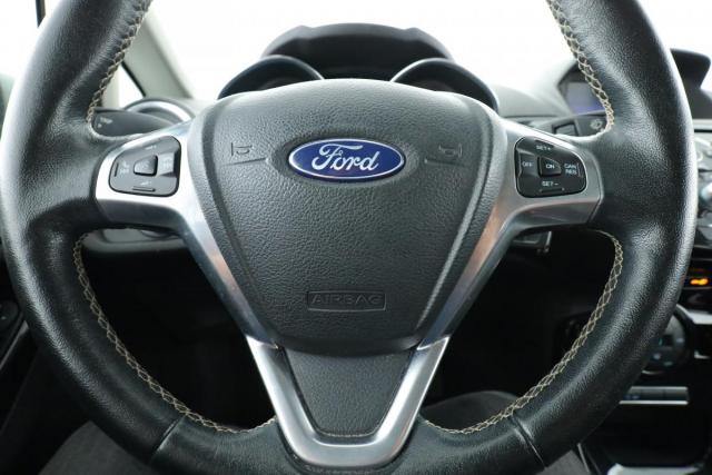 Ford Fiesta image 8