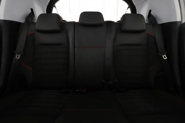 Peugeot 208 image 8