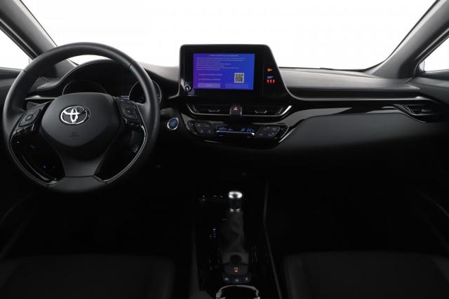 Toyota C-Hr image 9