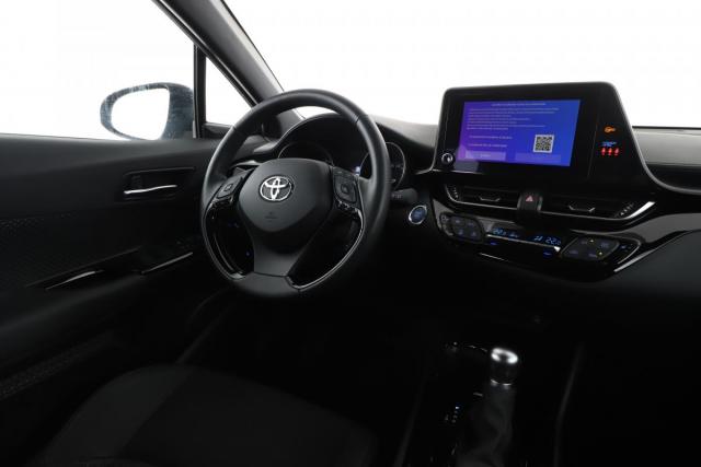 Toyota C-Hr image 8