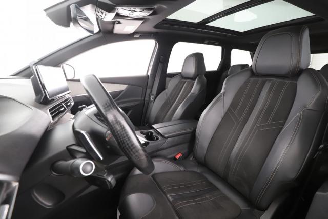 Peugeot 5008 image 1