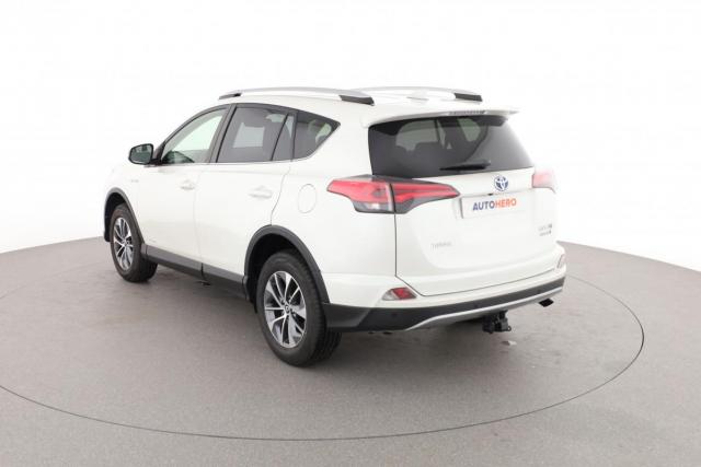 Toyota Rav4 image 2