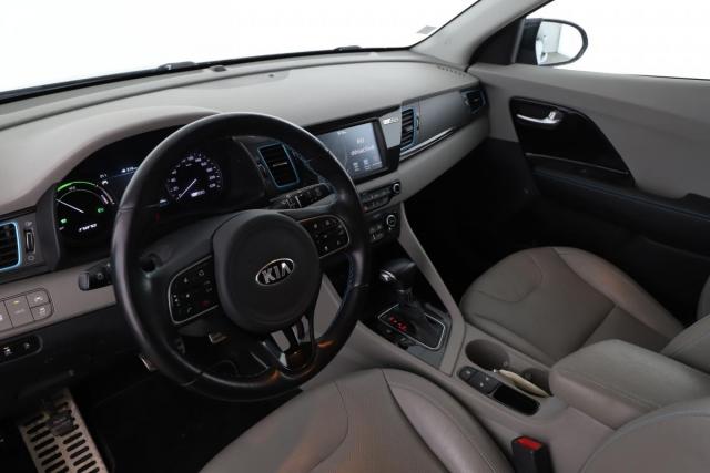 Kia Niro image 5