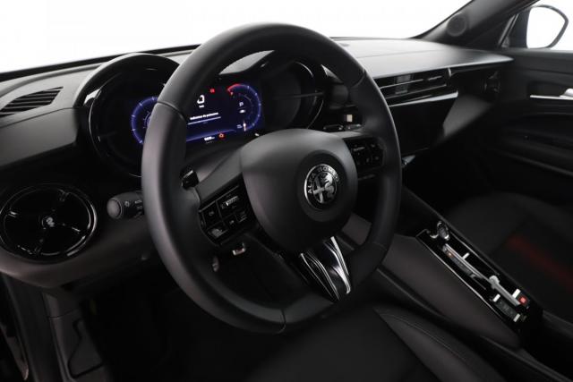 Alfa Romeo Junior image 2
