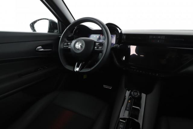Alfa Romeo Junior image 6