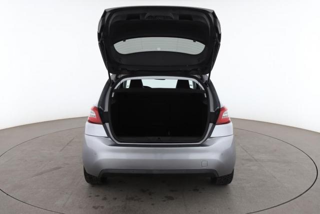 Peugeot 308 image 1