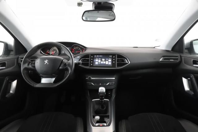 Peugeot 308 image 8