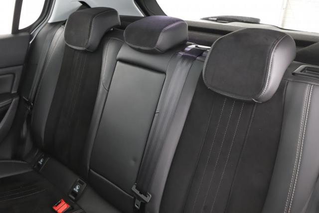 Peugeot 308 image 2