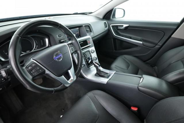 Volvo V60 image 8