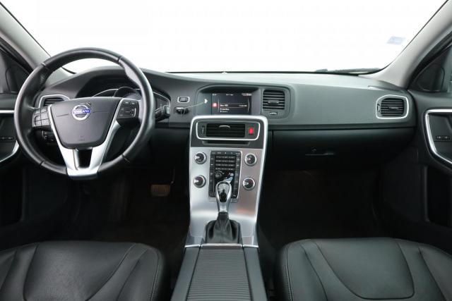 Volvo V60 image 6
