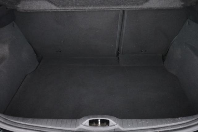 Peugeot 208 image 3