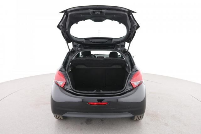 Peugeot 208 image 4