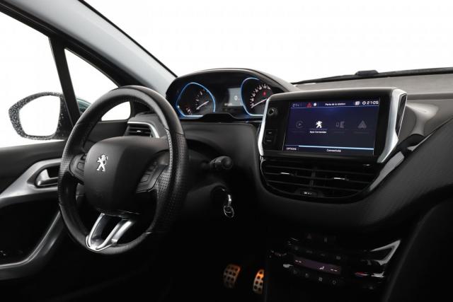 Peugeot 2008 image 6