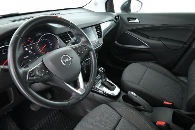 Opel Crossland image 2