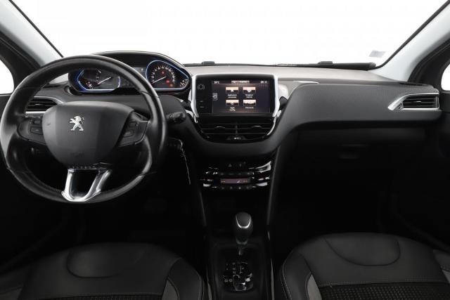 Peugeot 2008 image 1