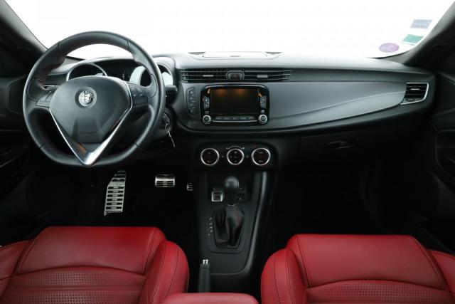 Alfa Romeo Giulietta image 3
