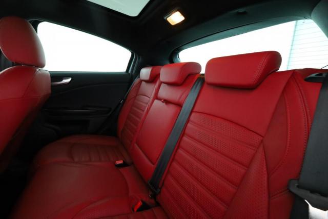 Alfa Romeo Giulietta image 5