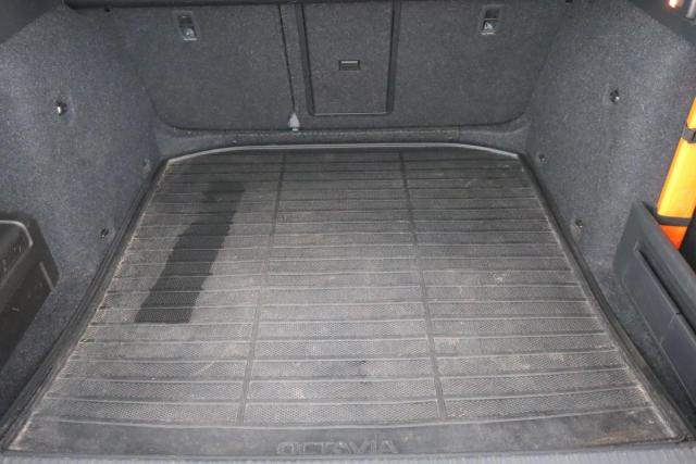 Skoda Octavia image 1