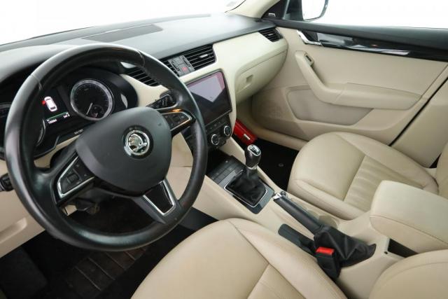 Skoda Octavia image 4