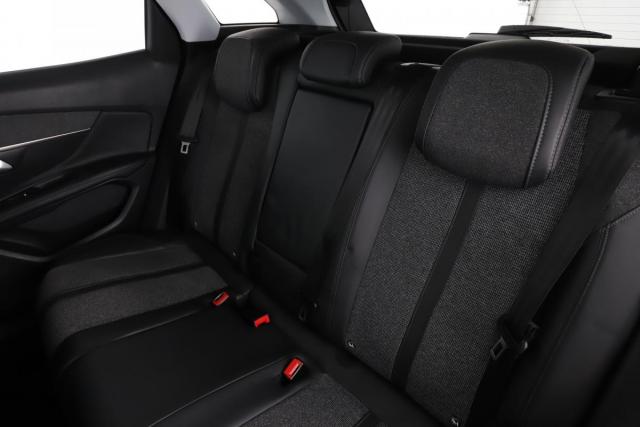 Peugeot 3008 image 1