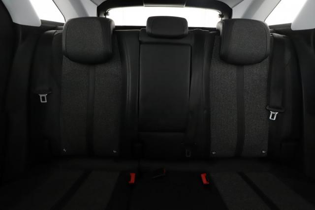 Peugeot 3008 image 8