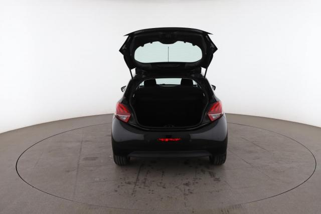 Peugeot 208 image 2