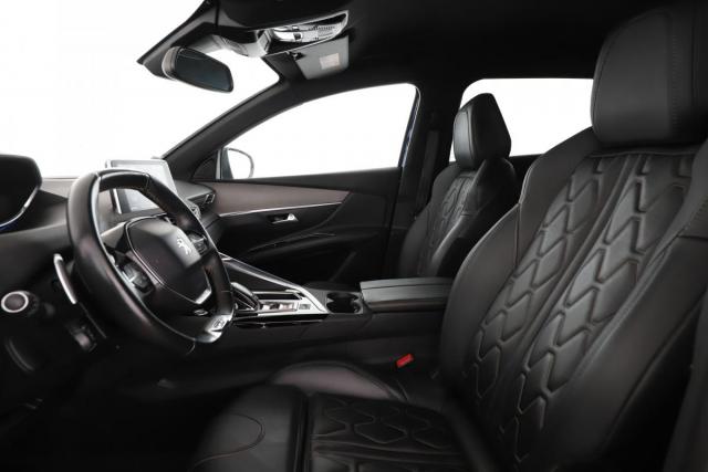 Peugeot 3008 image 2