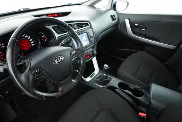 Kia Cee'D image 7