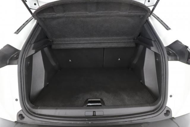 Peugeot 2008 image 6