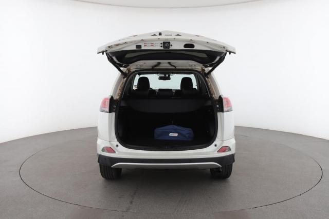 Toyota Rav4 image 6
