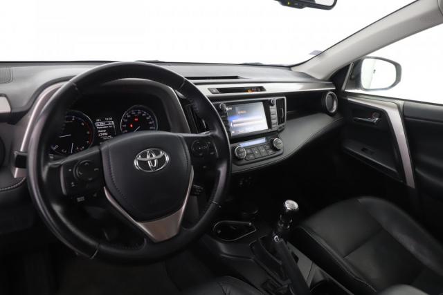 Toyota Rav4 image 7
