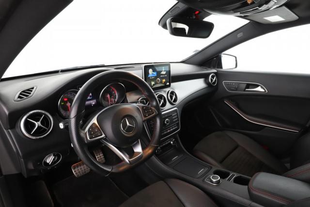 Mercedes Benz Cla image 4