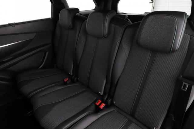 Peugeot 5008 image 3