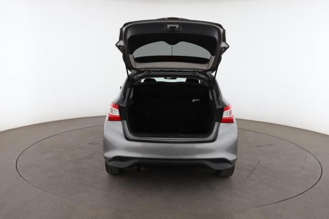 Nissan Pulsar image 6