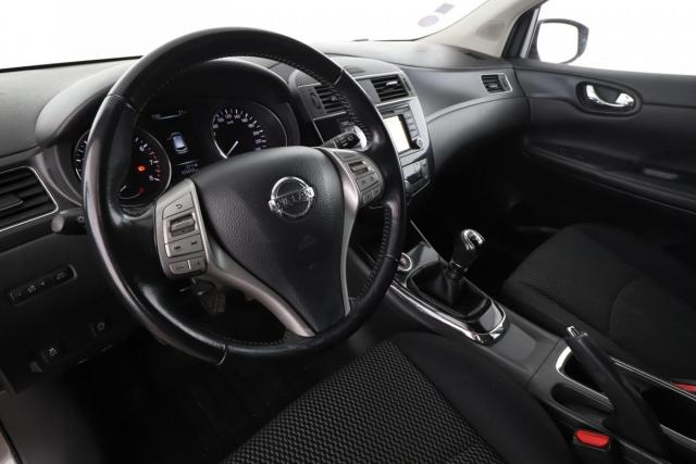 Nissan Pulsar image 9