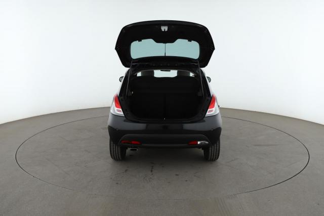 Lancia Ypsilon image 9