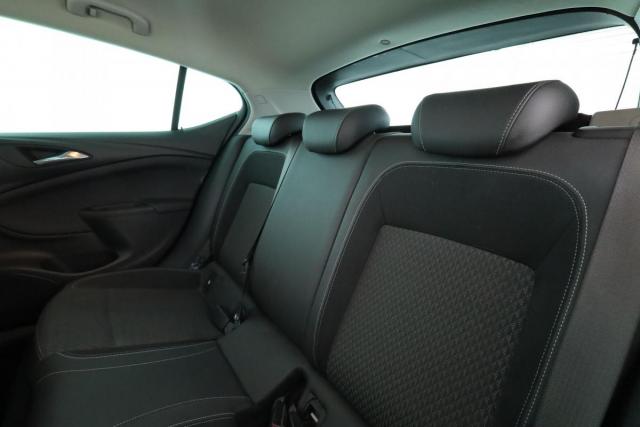Opel Astra image 5