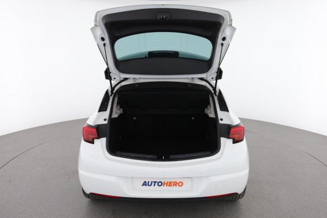 Opel Astra image 8