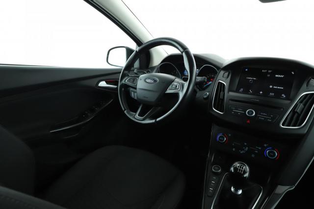 Ford Focus image 6