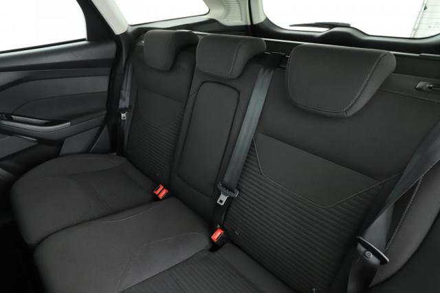 Ford Focus image 8