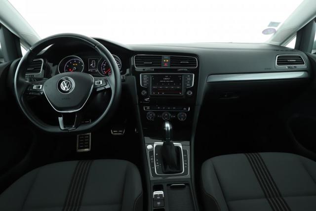 Volkswagen Golf image 3