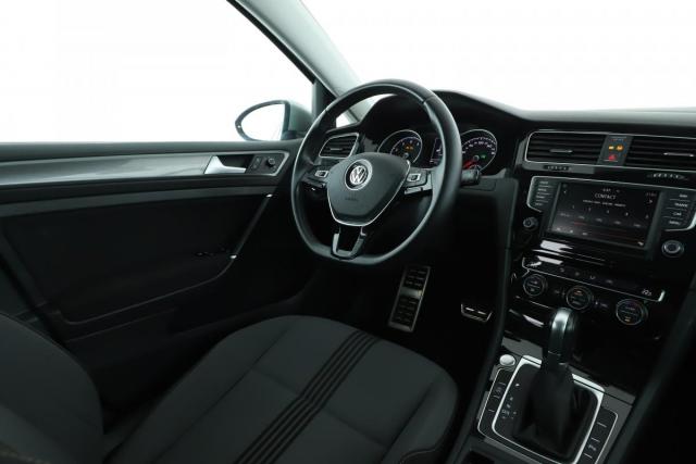 Volkswagen Golf image 1